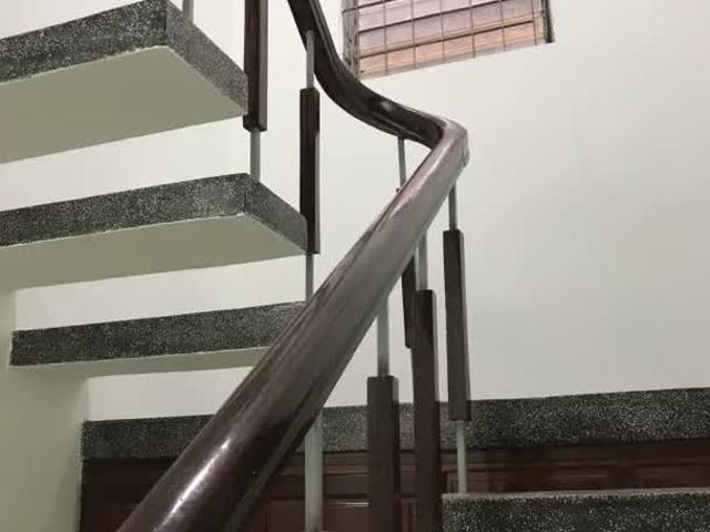 Gấp bán, nhà đường Lương Thế Vinh siêu rẻ Diện tích 105,6m Giá chỉ 3.85 tỷ