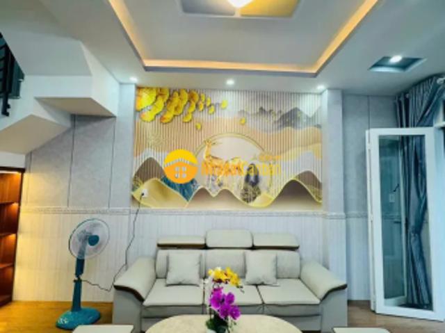Gấp bán nhà phan huy ích 42m2, 2 tầng trung tâm phố ẩm thực tăng full option