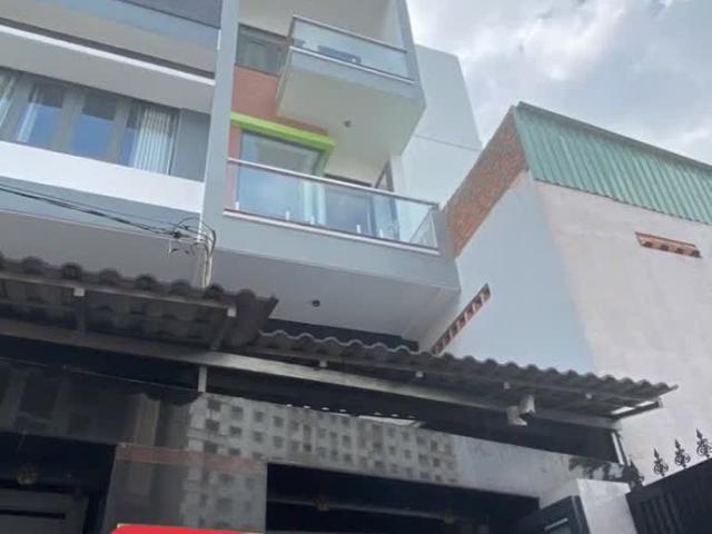 Gấp bán CHDV nguyễn phúc chu 5 tầng 80m2 chỉ 7, x tỷ