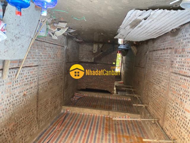 Gấp nhà 4 tầng dt 80m² mt 4,1m tuân lề tiên dương đông anh ô tô chạy quanh