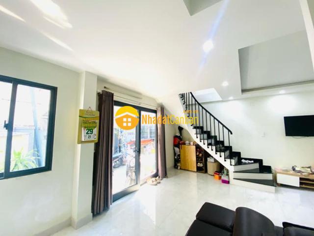 Gấp bán nhà đường hoàng hoa thám, dt 44mx5 tầng, ô tô tránh, giá 7.2 tỷ