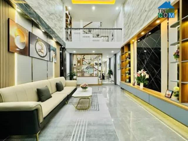 Gấp mới ở ngay gần cv làng hoa 60m2 4x15 3 tầng, 3 pn nhỉnh 5.5 tỷ tl