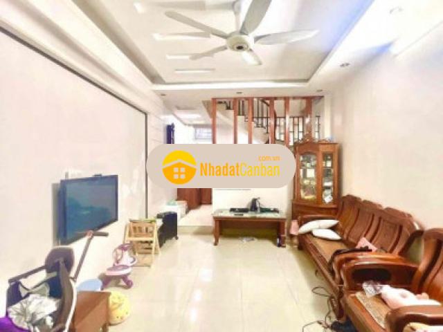 Gấp ngã tư sở 50m2ngõ ô tôthôngkinh doanhrẻ