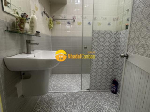 Gấp, siêu ngon, sát mặt tiền. Quận 6, ô tô vào nhà, 73m2, 2 tầng, 3pn, nhỉnh 5 tỷ