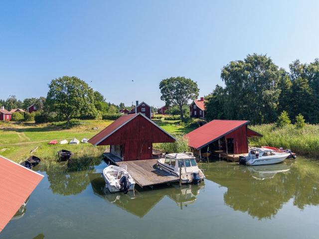 Gård till salu i Västervik Hasselö by Backen 1 | Länsförsäkringar Fastighetsförmedling