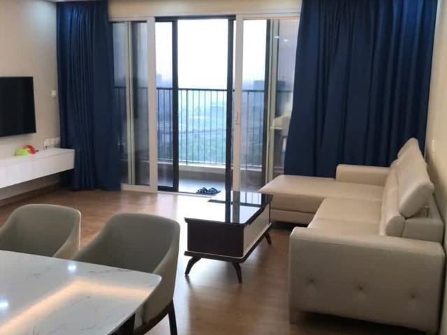 GĐ thiện chí bán căn 3 ngủ 95m2 view hồ, giá traoGĐ thiện chí bán căn 3 ngủ 95m2 view hồ, giá