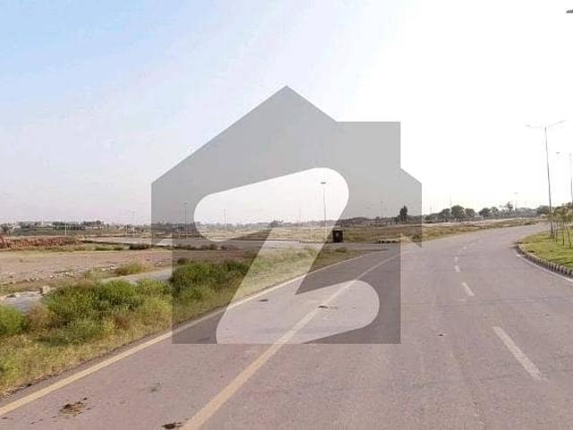 G 14/1 Plot 25x40 Proper Corner For Sale