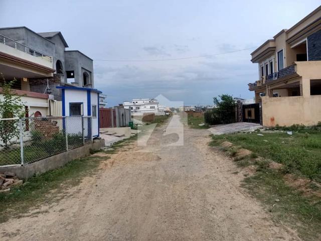 G 14/1 Plot 40x80 Available For Sale