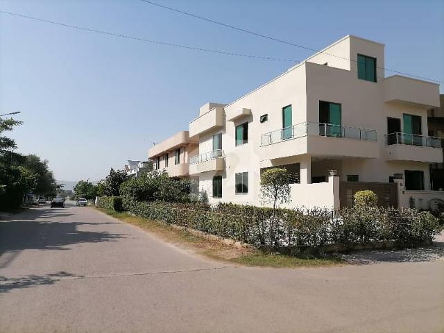 G 14/2 10 Marla Residential Plot Up For Sale