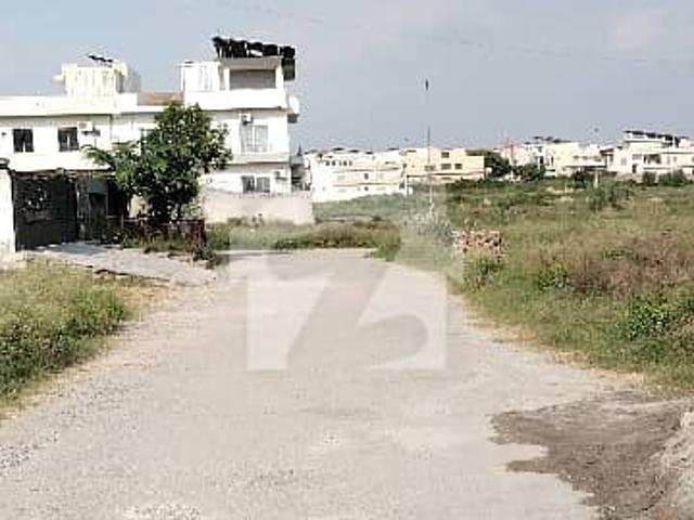 G 14/2 Possession Plot For Sale Size 35*70 Top Location Near Main Double Road