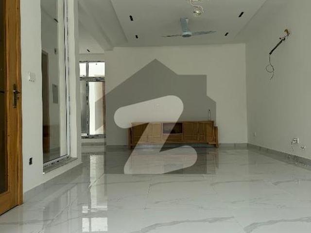 G 14/4, Brand New Size 272 Yds Architect Design Double Storey House 7 Master Bedrooms Attached Stylish 6 Bathrooms 2 D/ 2 Tv Lounge, American Style Kitchen, Reasonable Price G 14/4