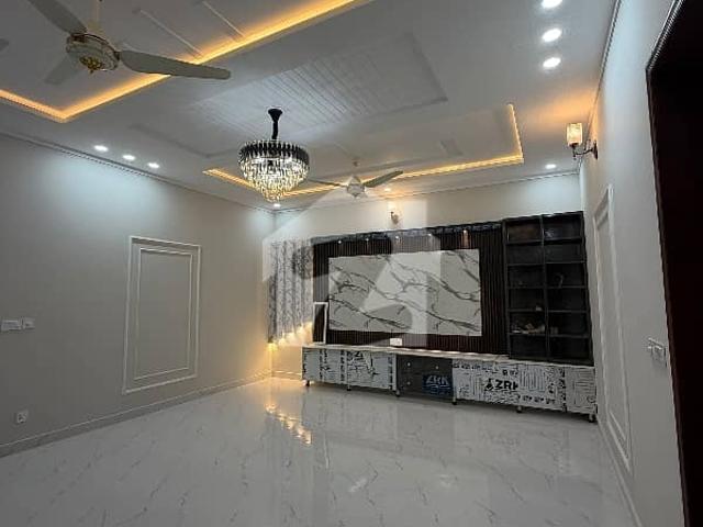 G 14/4, Brand New Size 356 Yards Architect Design Double Storey House 6 Master Bedrooms Attached Stylish 6 Bathrooms 2 D/ 2 Tv Lounge, American Style Kitchen, Reasonable Price