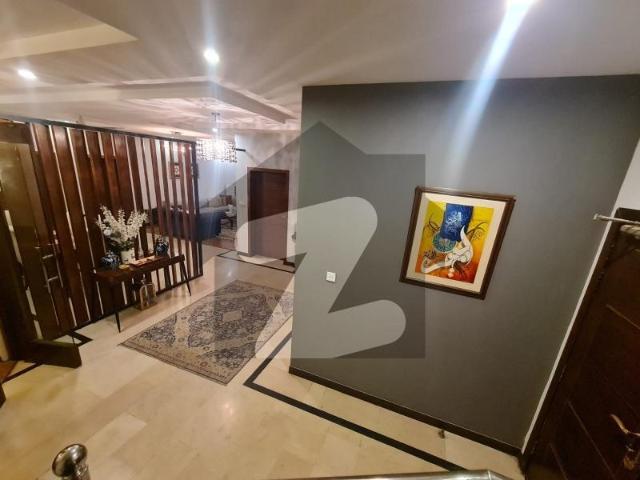 G 14/4 Investor Rate Triple Storey 40*80 House For Sale G 14/4