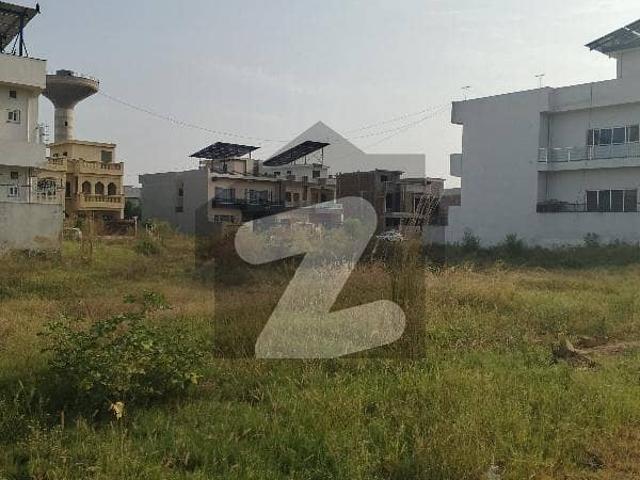 G 14 3 Size 50x90 Plot For Sale Beautiful Location