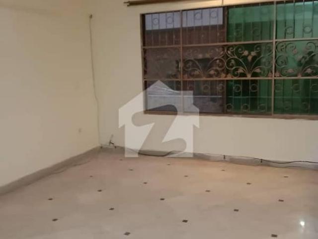 G 10/3 600'Yards Ground Portion For Rent