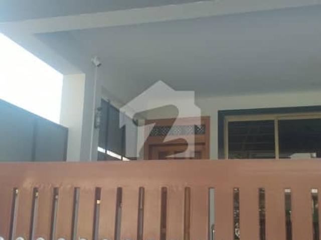 G 10/2 Corner 3 Storey House