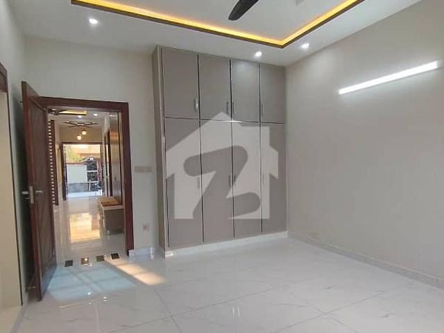 G 10/2 Full House 6Bed