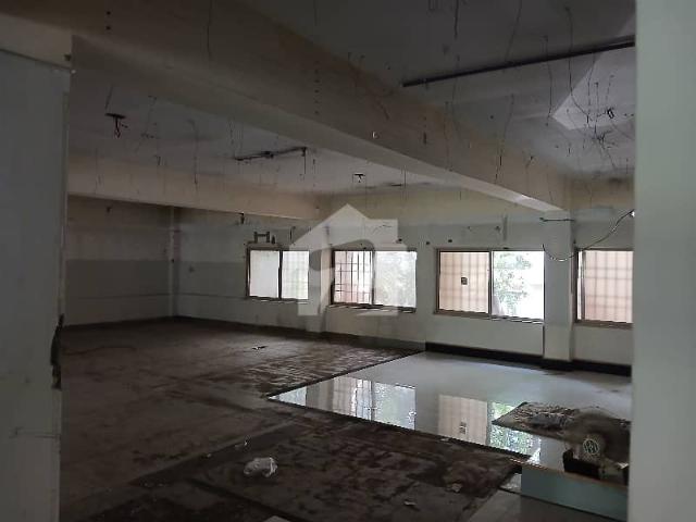 G 10 Building Space For Rent