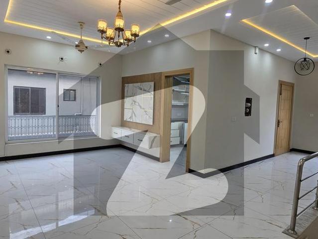 G 10 Beautiful Double Storey House 5 Bedroom Near Park Available For Rent G 10