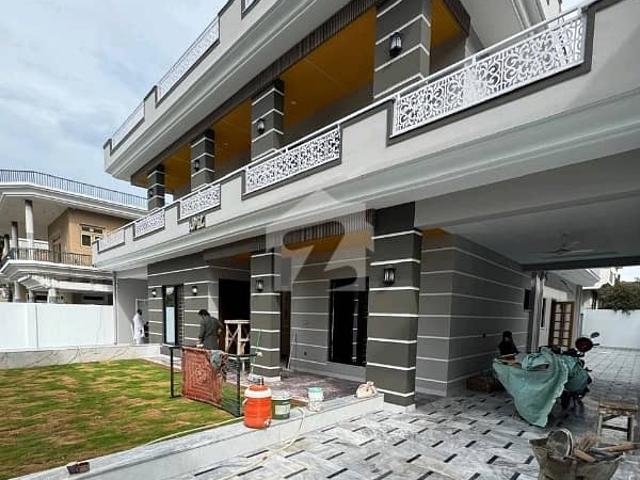G 10 House Sized 1 Kanal Is Available