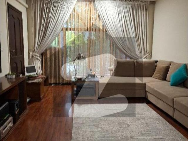G 11/3 BEAUTIFUL RENOVATED Size 356YD Double Storey House 5 Master Bedrooms Attached Stylish 6 Bathrooms D/ 2 Tv Lounge, American Style Kitchen, Reasonable Price G 11/3