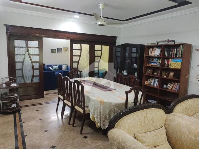 G 11/3 Prime Location Triple Storey House 30x60 70ft Wide Street For Sale