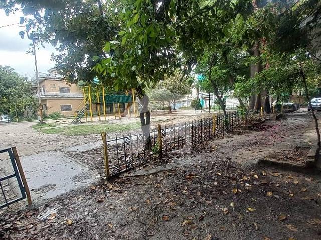 G 11/2,25*40 Single Storey Park Face For Sale
