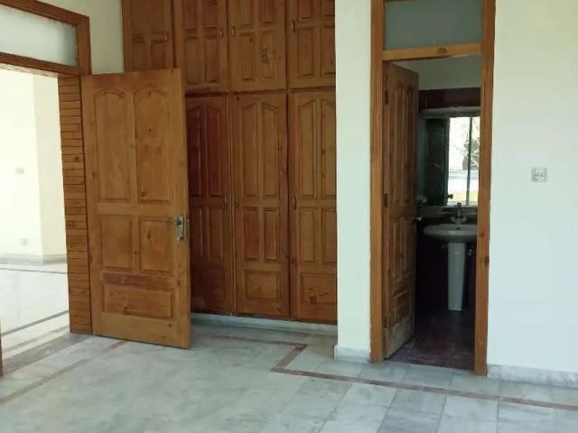 G 11 plot size 500 square yards beautiful upper portion separate gate Islamabad G 11 ID 60344