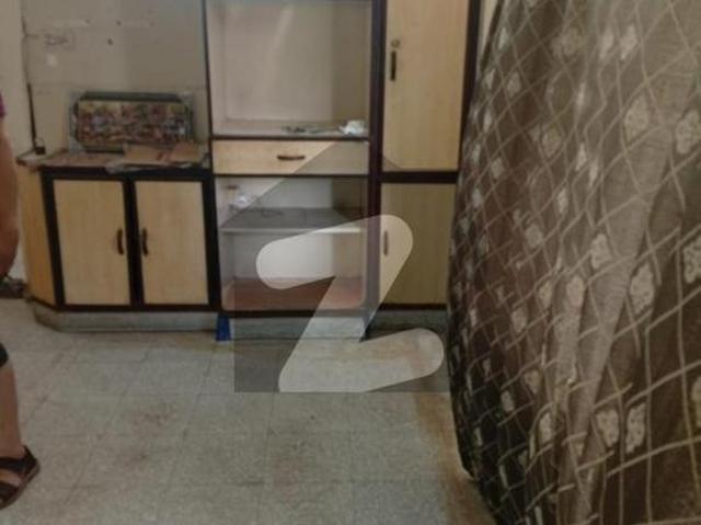 G 11 Real Pics PHA Flat C type 2nd floor near Srinagar Highway G 11/4
