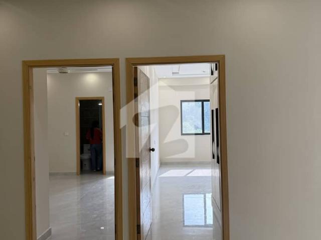 G 11 Warda Hamna Flat For Rent