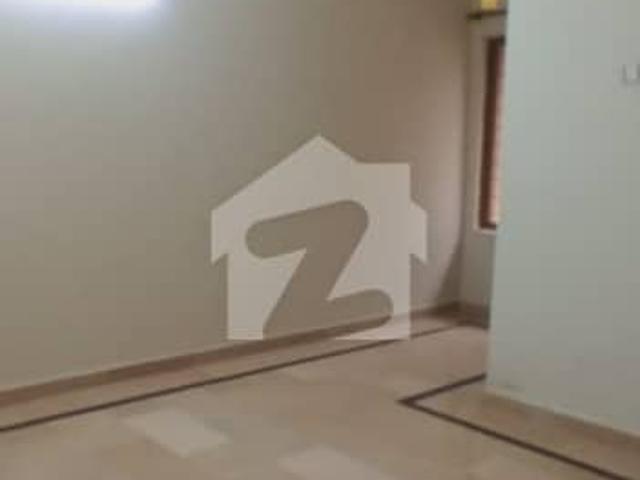 G 13/1 10x30 Furnished Studio For Sale