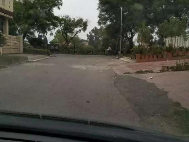 G 13/4 40x80 corner plot Islamabad G 13 ID 18844