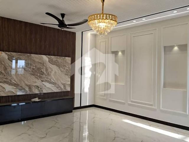 G 13, Brand New Size 356 YDS Architect Design Double Storey House 6 Master Bedrooms Attached Stylish 6 Bathrooms 2 D/ 2 Tv Lounge, American Style Kitchen, Reasonable Price