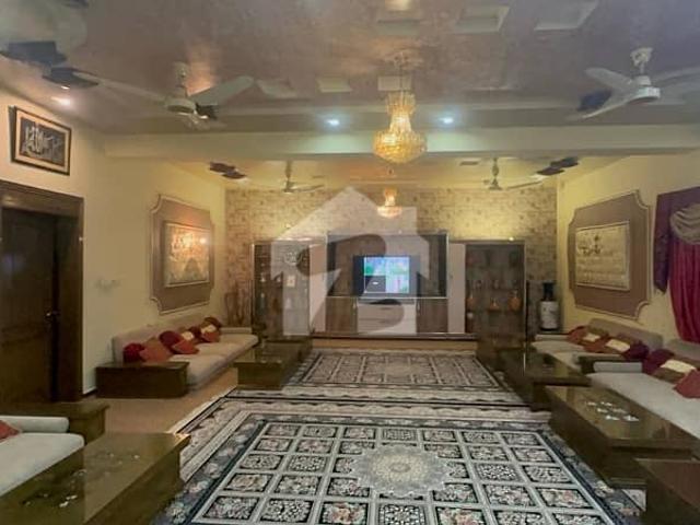 G 13 House 50x90 Triple Storey Triple units with maintained Lush Green Lawn Huge parking
