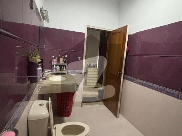 G 13 Triple Storey 40*80 House For Sale G 13