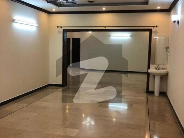 G 13 Used House 35*70 10 Marla For Sale G 13
