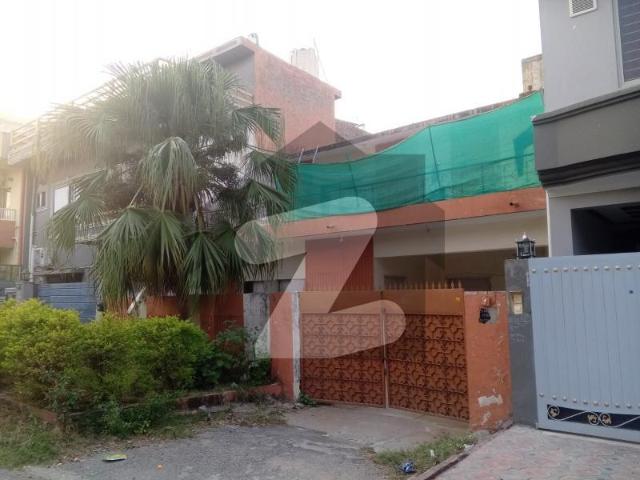 G 9/4 Investor Rate House For Sale G 9/4