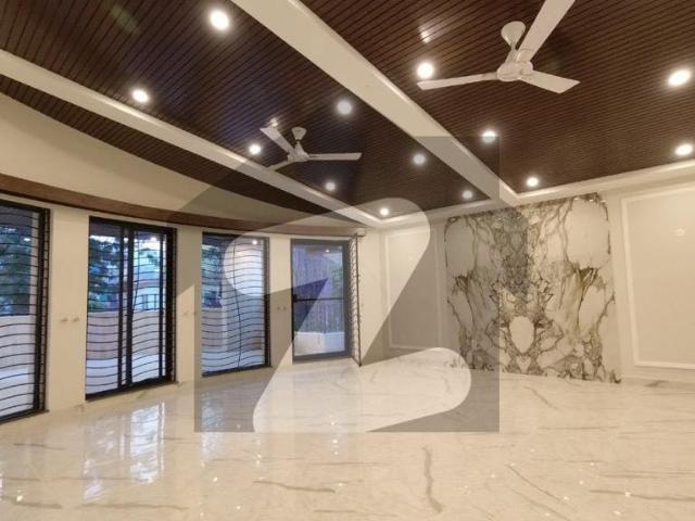 G 9/1 House For Sale 14 Marla 4bedrooms Investor Rate Sun Face G 9/1