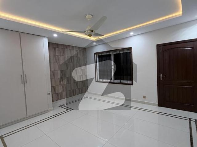 G 9/3 House For sale G 9/3