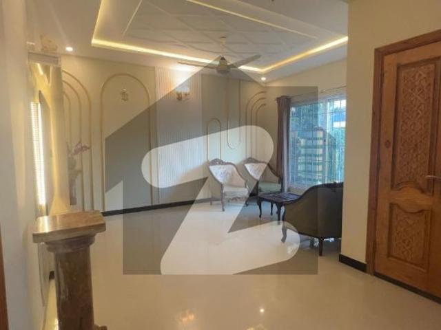 G 9/3 House Sized 3200 Square Feet For sale G 9/3