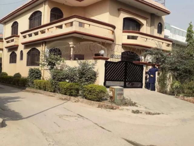 G. 9 35x70 Corner top located House for sale Islamabad G 9 ID 33798