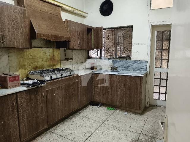 G 9 Corner House For Sale