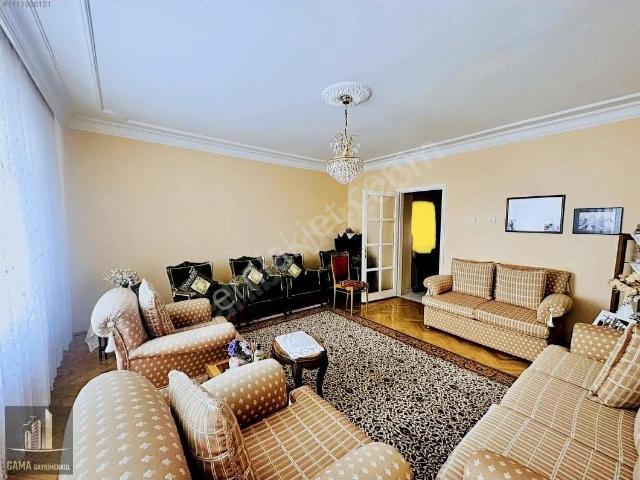 Gama'dan Tam Eşyalı Çarşı Merkeze Yakın Kiralık 2+1 Daire