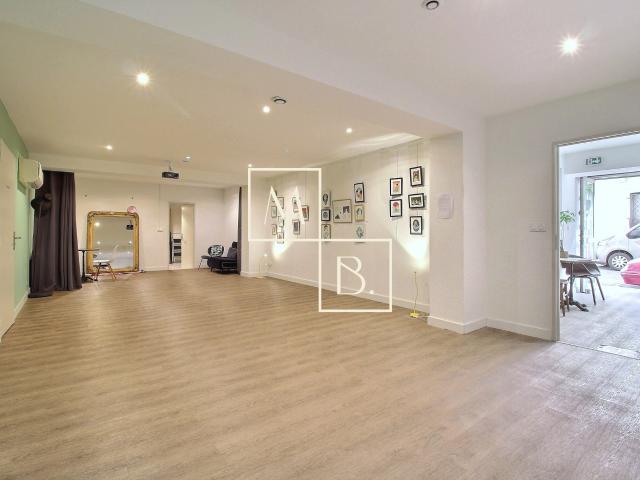 GAMBETTA, mur à vendre 150 m2 ENTIÈREMENT RÉNOVÉ