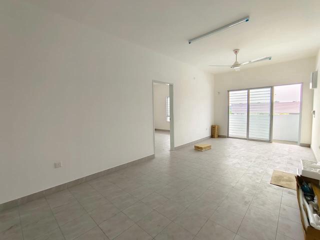 Gamelan Townhouse Upstairs Unit for Rental Bandar Bukit Raja Klang