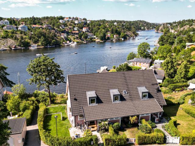 Gamla Brovägen 28