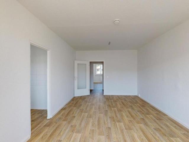 Ganz oben wohnen 70 qm frisch saniert und ab sofort