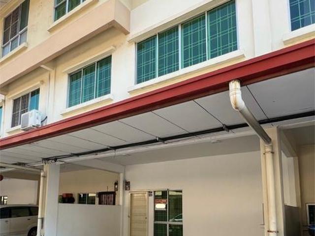 Ganang Villa Townhouse Newly Renovated