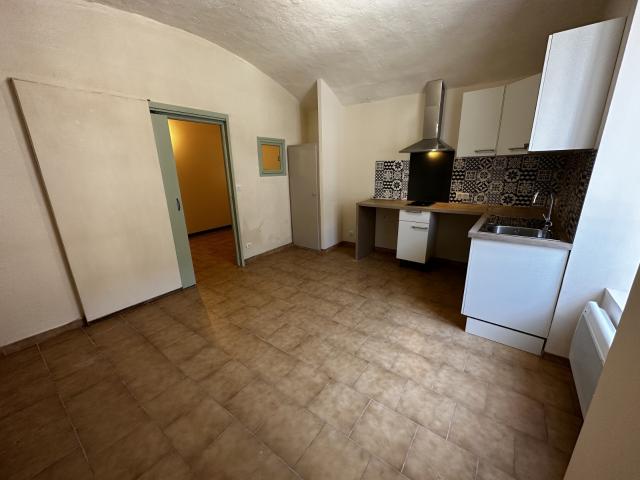 GANGES Appartement T1 au rez de chaussée