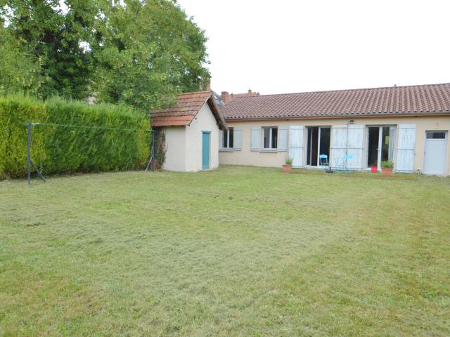 GANNAT, maison de plain pied T4